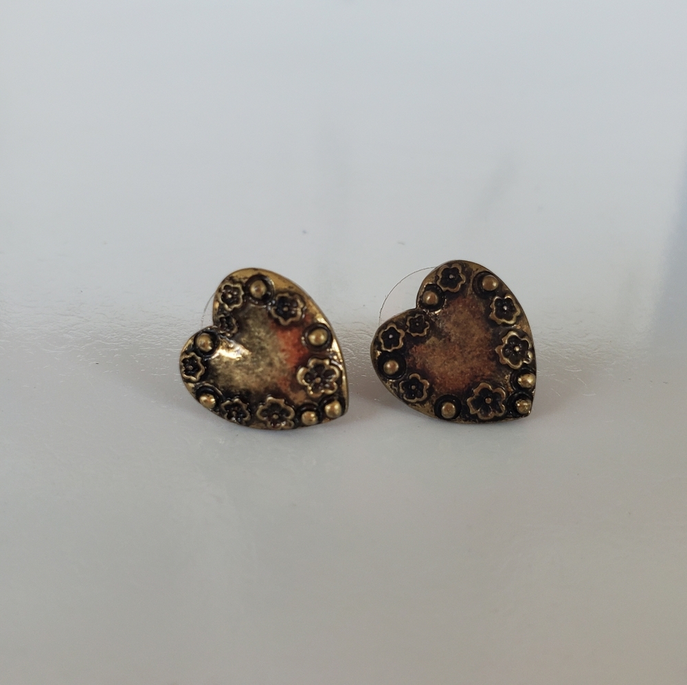 Antique looking heart earrings